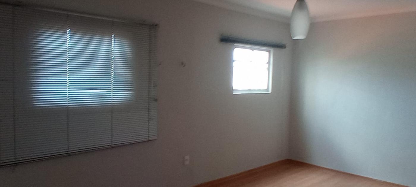 Apartamento à venda com 3 quartos, 109m² - Foto 4