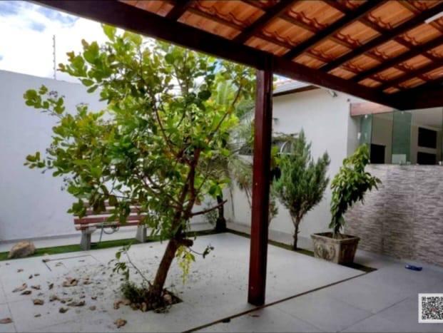 Casa à venda com 3 quartos, 150m² - Foto 2