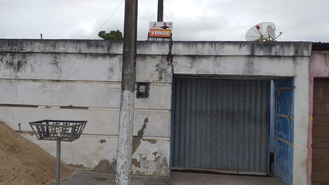 Casa à venda com 4 quartos, 130m² - Foto 2