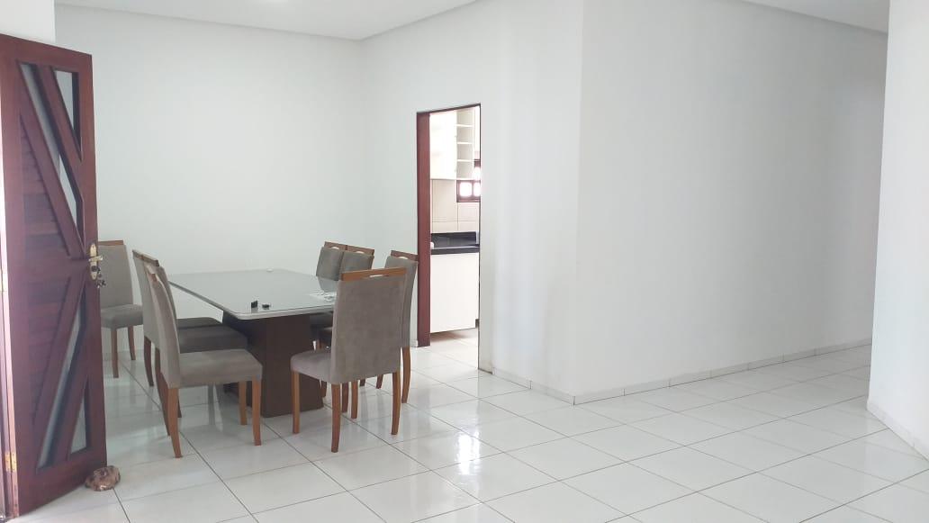 Casa à venda com 4 quartos, 250m² - Foto 8