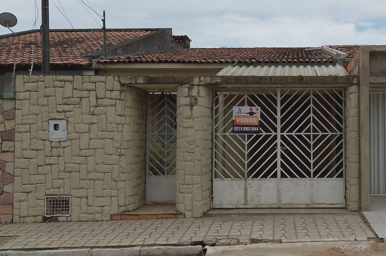 Casa à venda com 3 quartos, 175m² - Foto 1