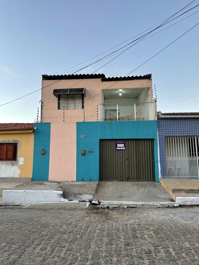 Casa à venda com 6 quartos, 122m² - Foto 1