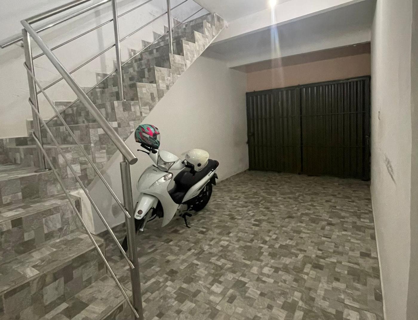 Casa à venda com 6 quartos, 122m² - Foto 15