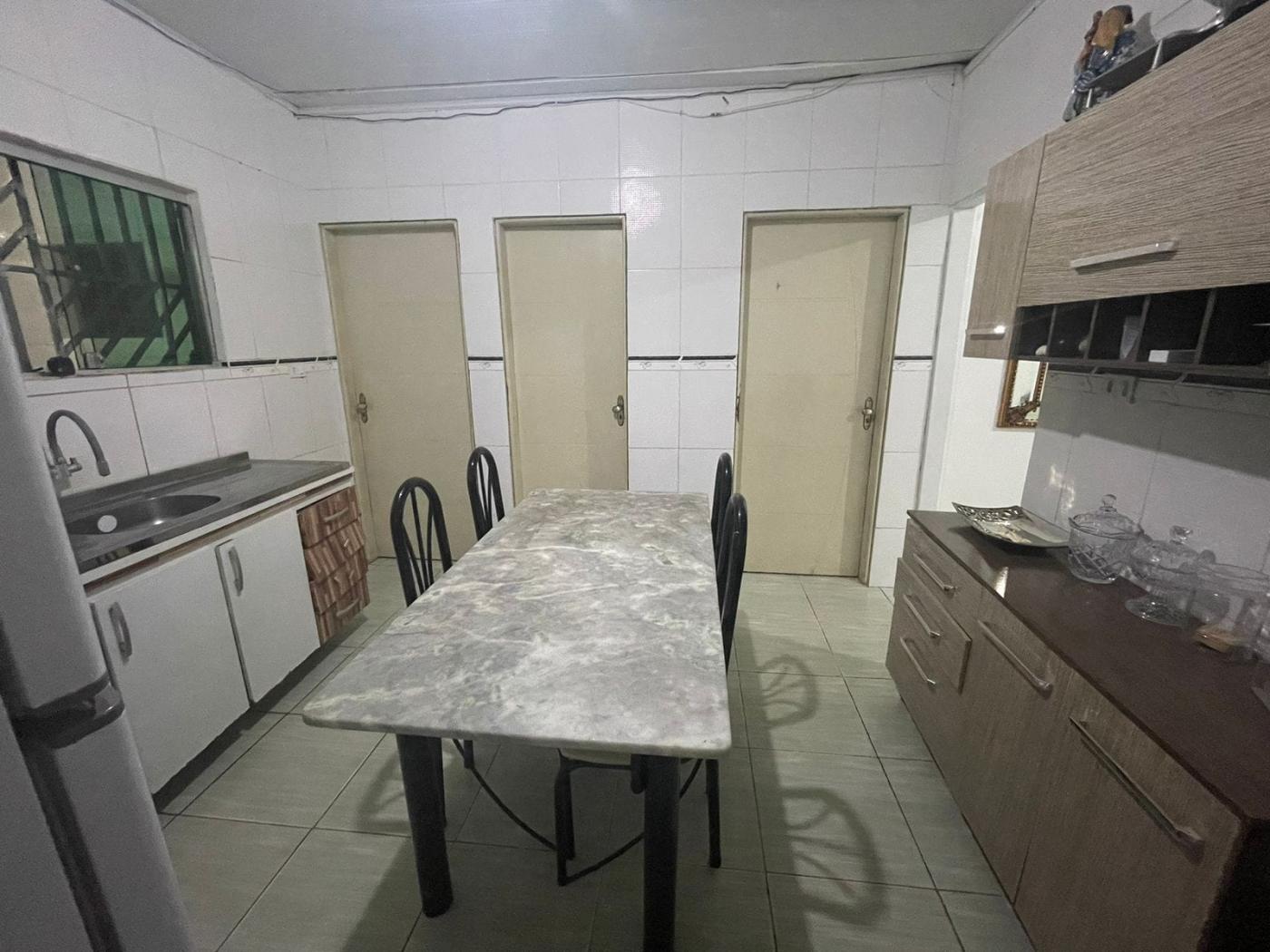 Casa à venda com 6 quartos, 122m² - Foto 16