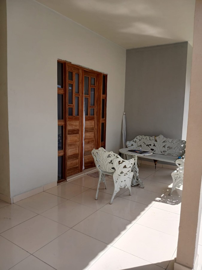 Casa à venda com 3 quartos, 300m² - Foto 4