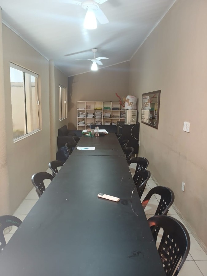 Casa à venda com 3 quartos, 200m² - Foto 13