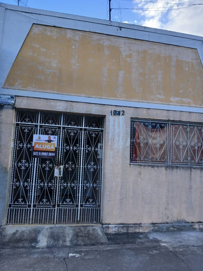 Prédio Inteiro para alugar com 3 quartos, 140m² - Foto 1